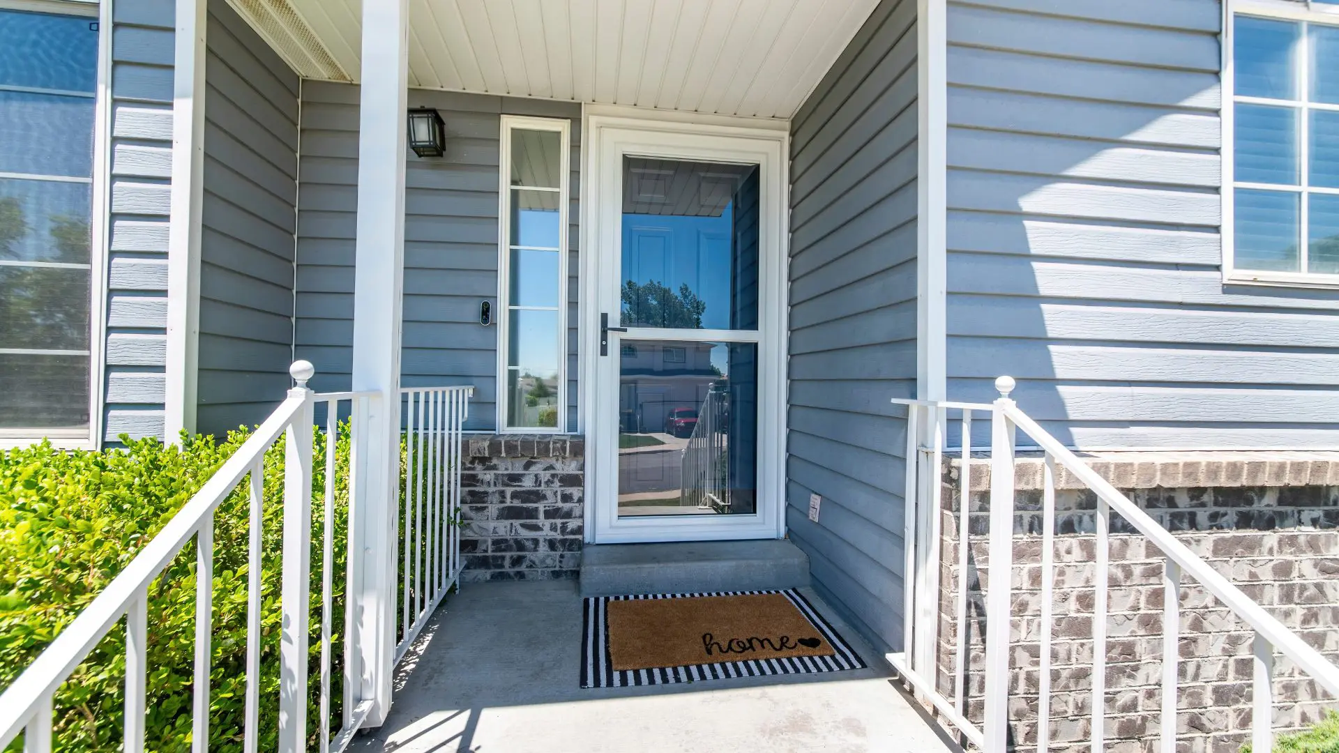 Storm Doors installation in Arlington TX